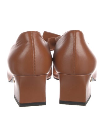 Gucci Double G Logo Leather Pumps