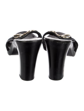 Gucci GG Canvas Canvas Slides