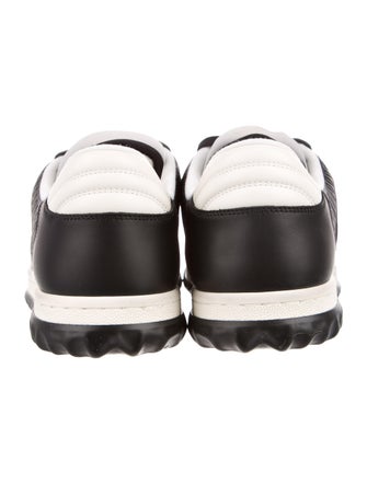 Gucci Interlocking G Logo Leather Sneakers