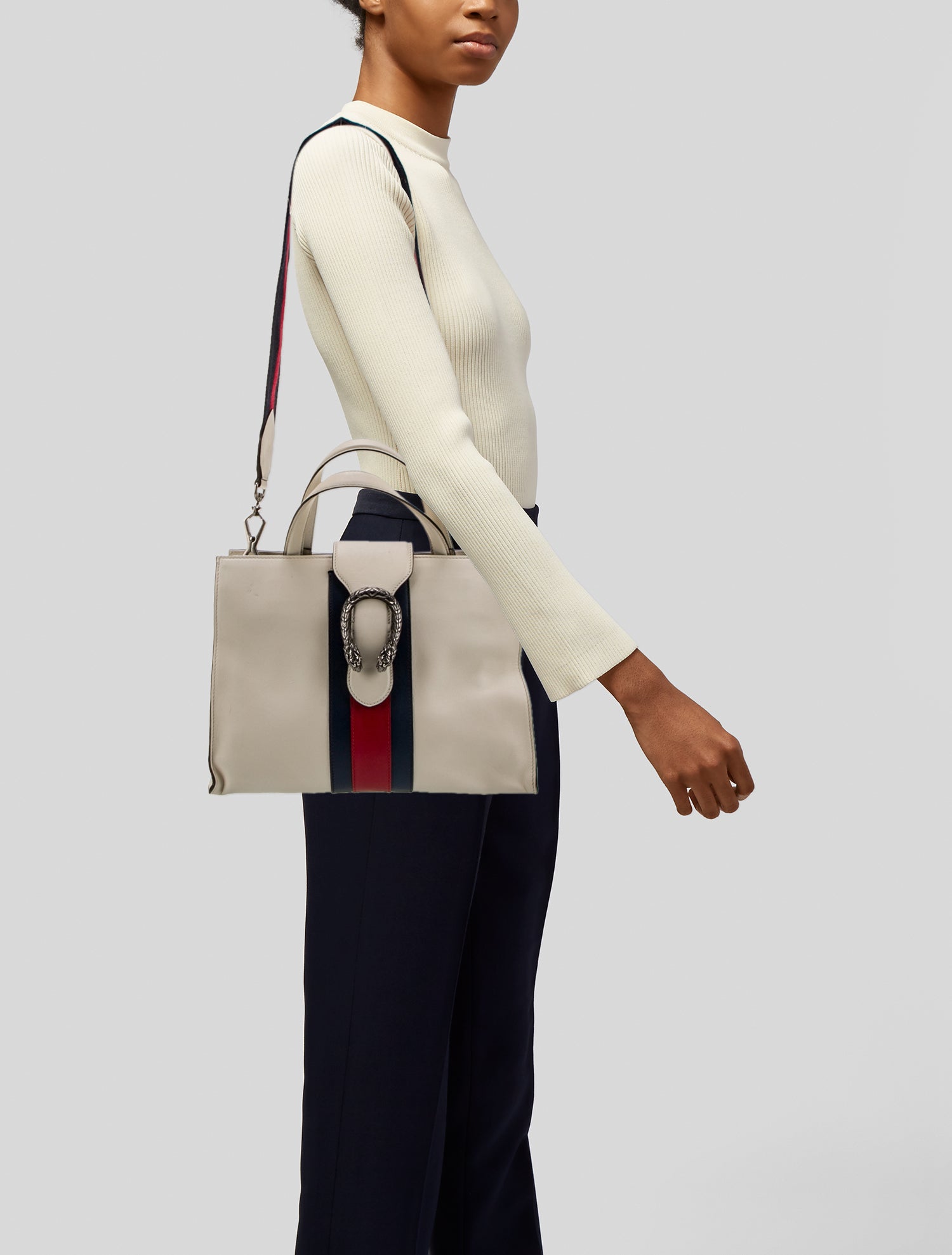 Gucci Sylvie Web Dionysus Medium