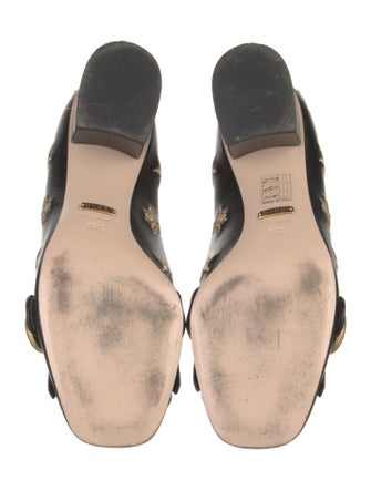 Gucci Double G Logo Leather Pumps