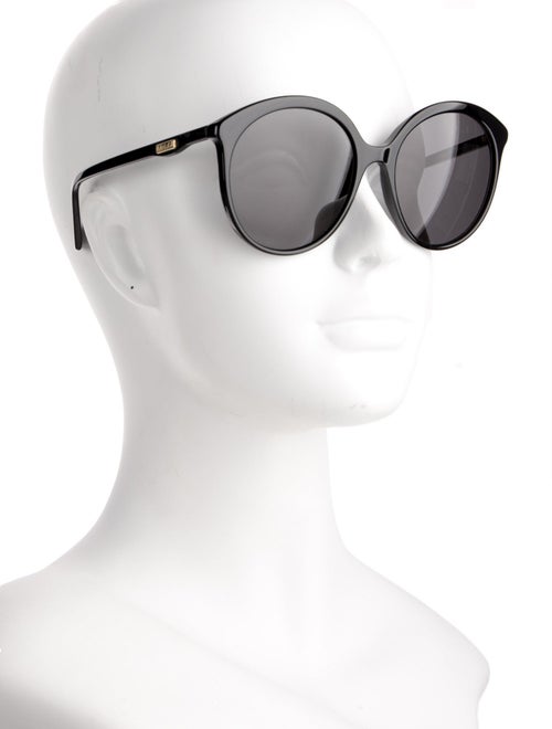 Gucci Oversize Tinted Sunglasses