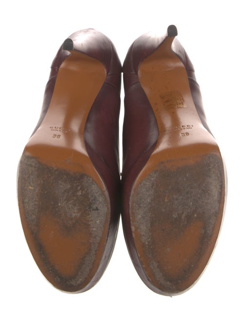 Gucci Leather Pumps