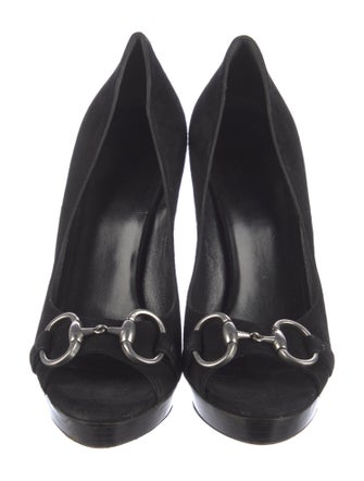 Gucci Horsebit Accent Suede Pumps