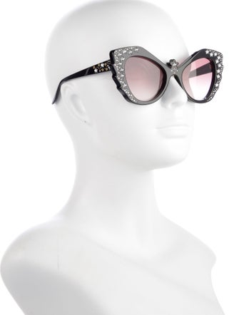 Gucci Cat-Eye Gradient Sunglasses