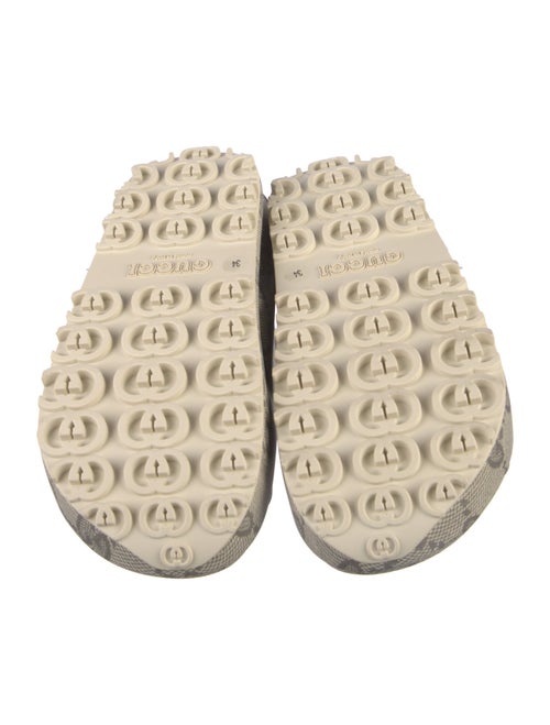 Gucci GG Logo Rubber Slides