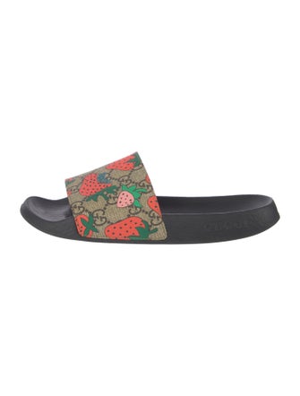 Gucci GG Supreme Canvas Slides