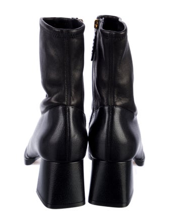 Gucci 1955 Horsebit Accent Leather Boots