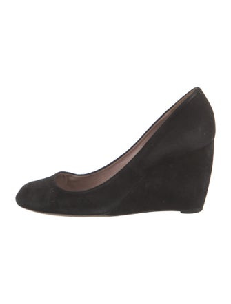 Gucci Interlocking G Logo Suede Pumps