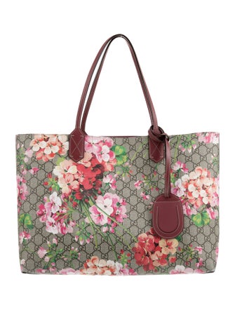 Gucci GG Supreme Reversible Medium