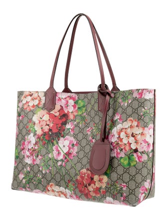 Gucci GG Supreme Reversible Medium