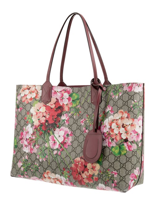 Gucci GG Supreme Reversible Medium