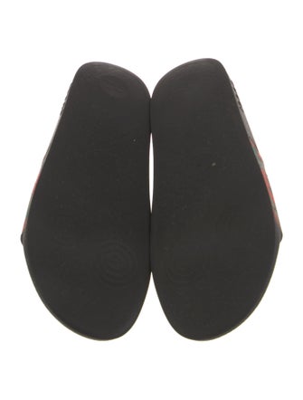 Gucci GG Canvas Slides