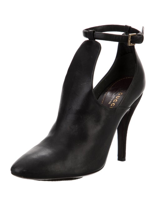 Gucci Leather T-Strap Pumps