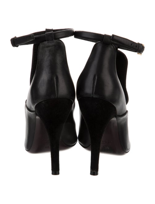 Gucci Leather T-Strap Pumps