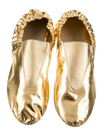 Gucci Oversize Mirrored Sunglasses