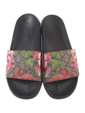 Gucci GG Supreme Rubber Slides