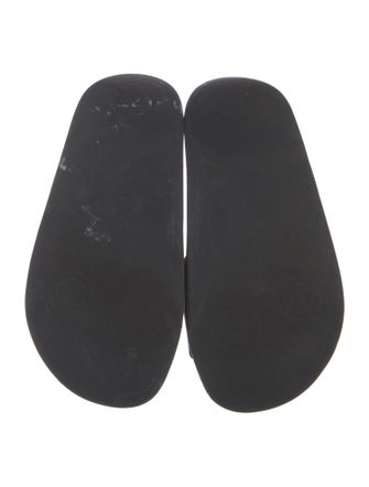 Gucci GG Supreme Rubber Slides