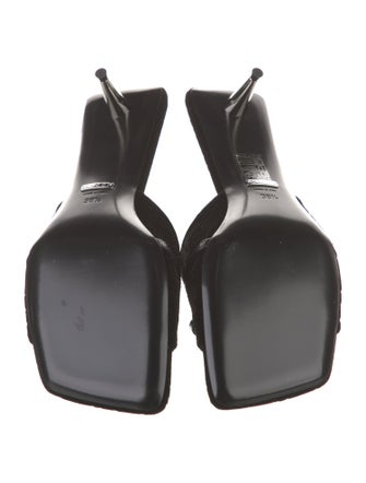 Gucci Velvet Bow Accents Slides