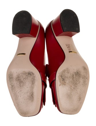Gucci Double G Logo Leather Pumps