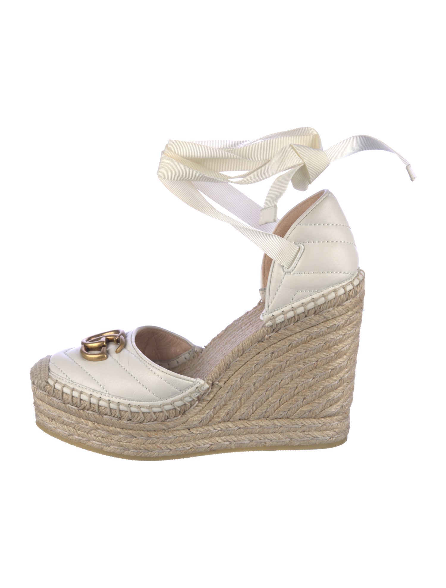 Gucci Double G Logo Leather Pumps