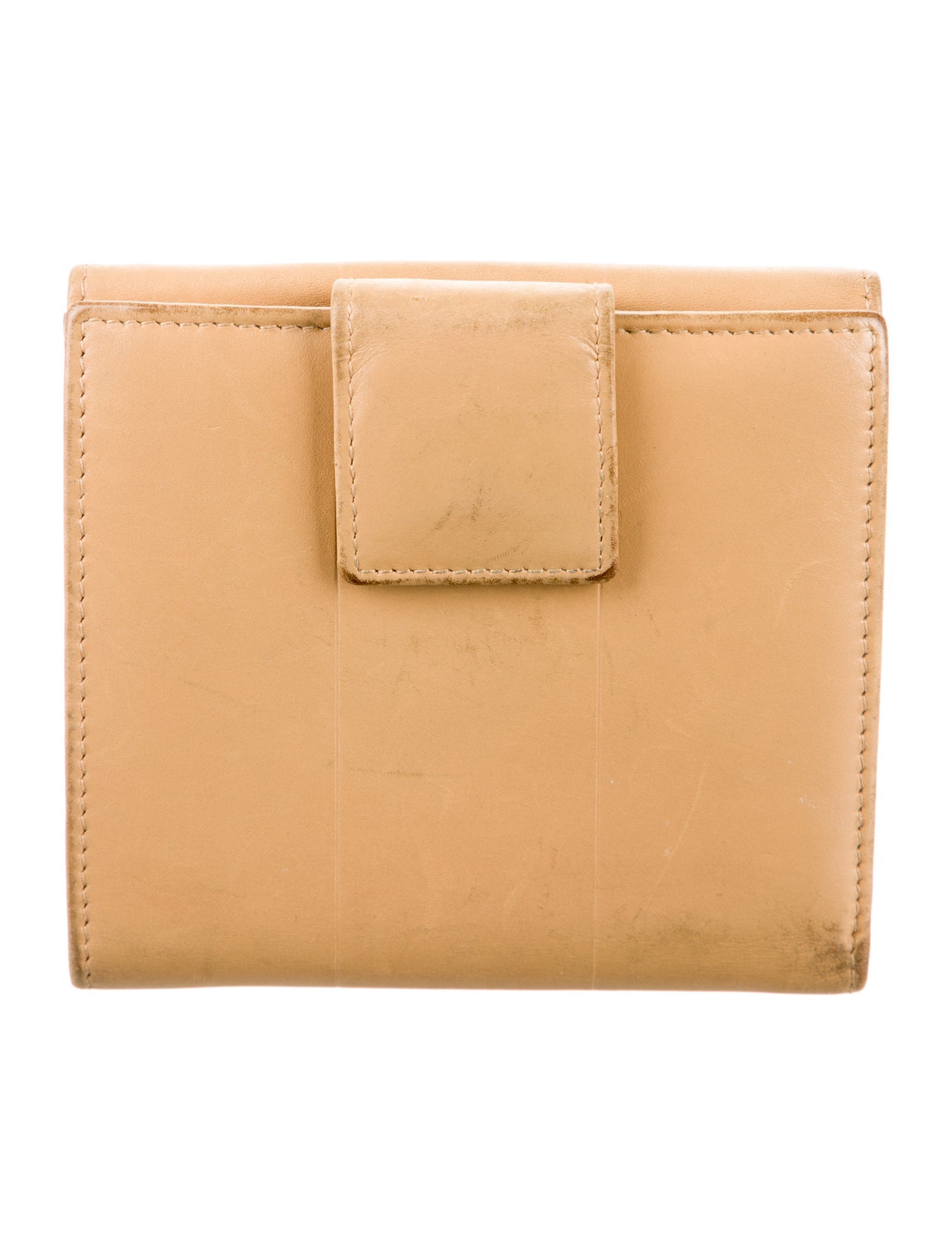 Gucci Vintage Patent Leather Compact Wallet