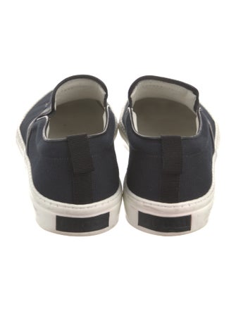 Gucci Canvas Embroidered Accent Sneakers