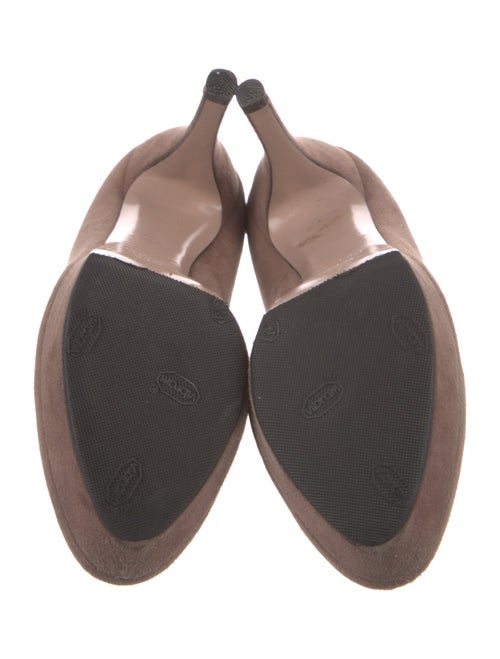 Gucci Suede Pumps