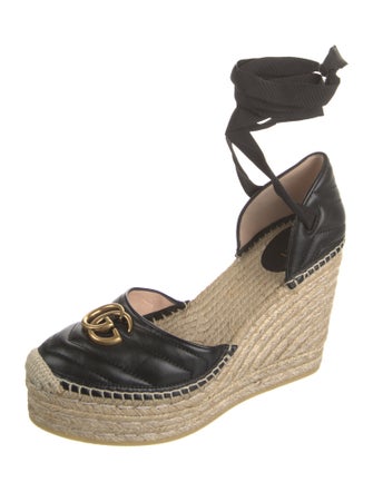 Gucci Double G Logo Leather D'Orsay Pumps