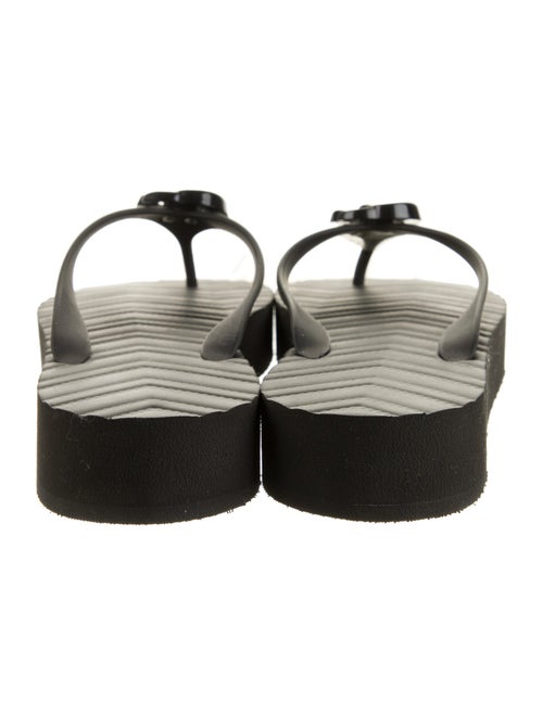 Gucci Double G Logo Rubber Flip Flops