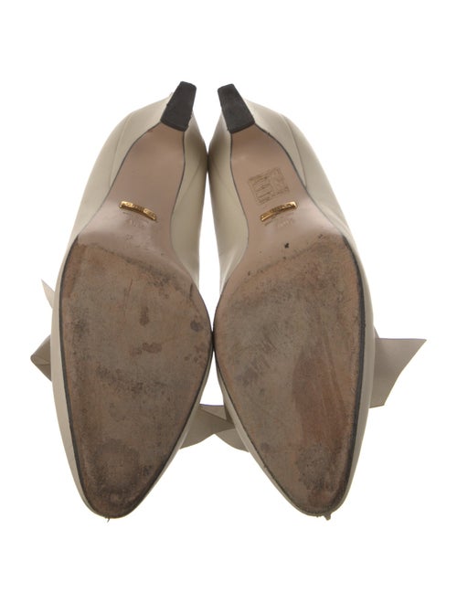 Gucci Double G Logo Leather Pumps