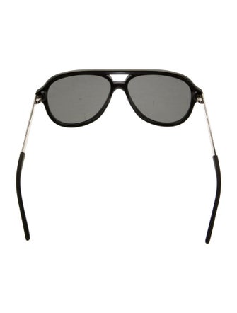 Gucci Oversize Tinted Sunglasses