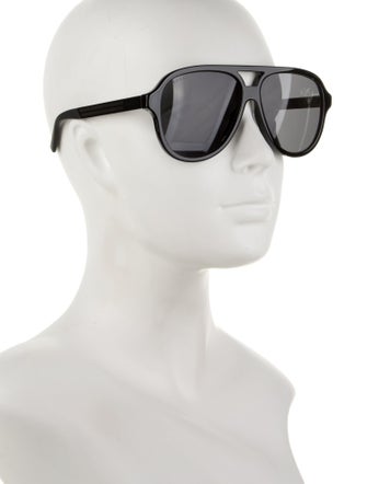 Gucci Oversize Tinted Sunglasses