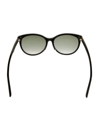 Gucci Oversize Tinted Sunglasses