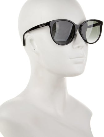 Gucci Oversize Tinted Sunglasses