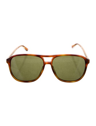Gucci Oversize Tinted Sunglasses