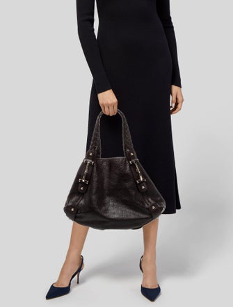 Gucci GG Signature Pelham Medium