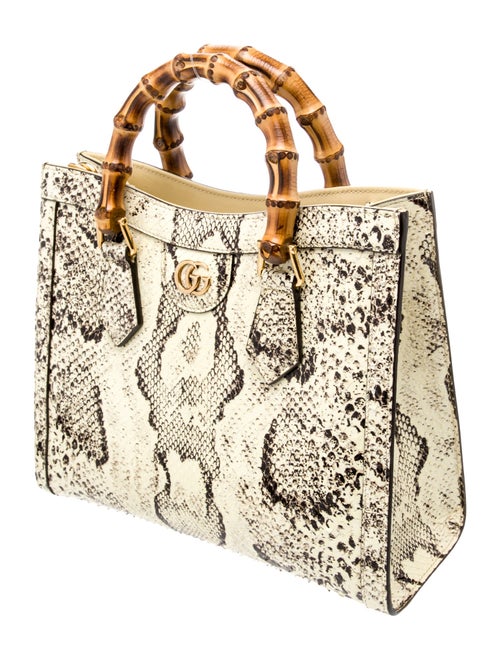 Gucci Double G Diana Small