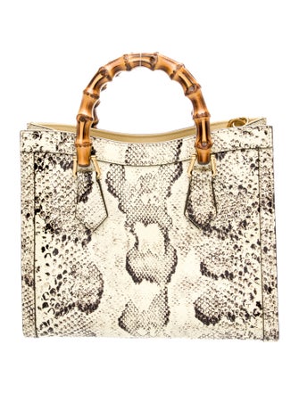 Gucci Double G Diana Small