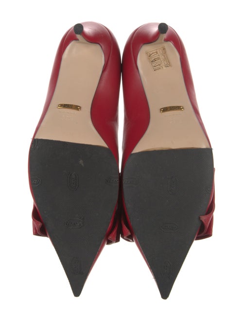 Gucci Faux Pearl Accents Leather Pumps