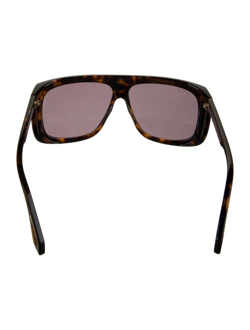 Gucci Oversize Tinted Sunglasses