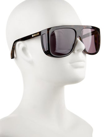 Gucci Oversize Tinted Sunglasses