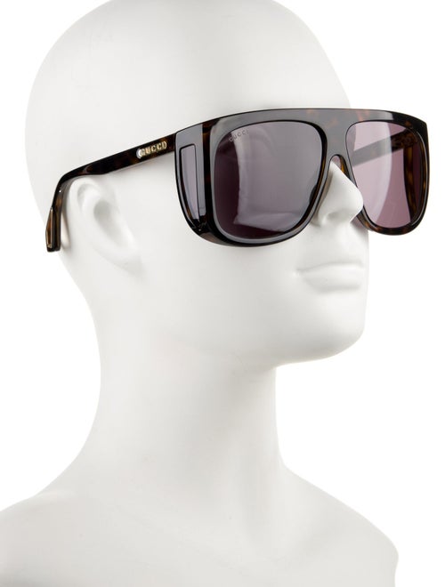 Gucci Oversize Tinted Sunglasses