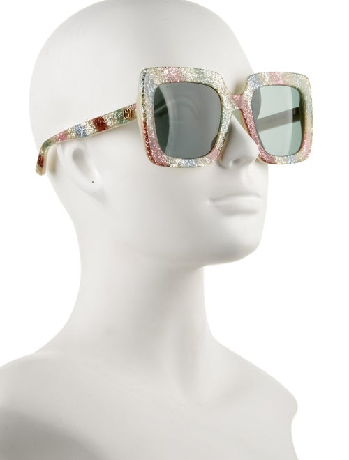 Gucci Oversize Tinted Sunglasses