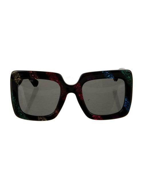 Gucci Oversize Tinted Sunglasses