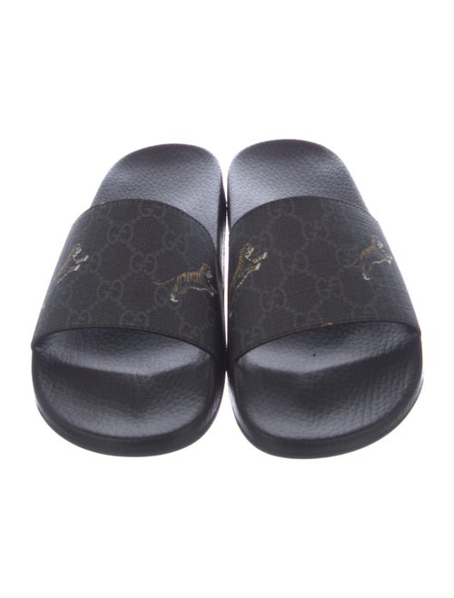 Gucci GG Supreme Slides