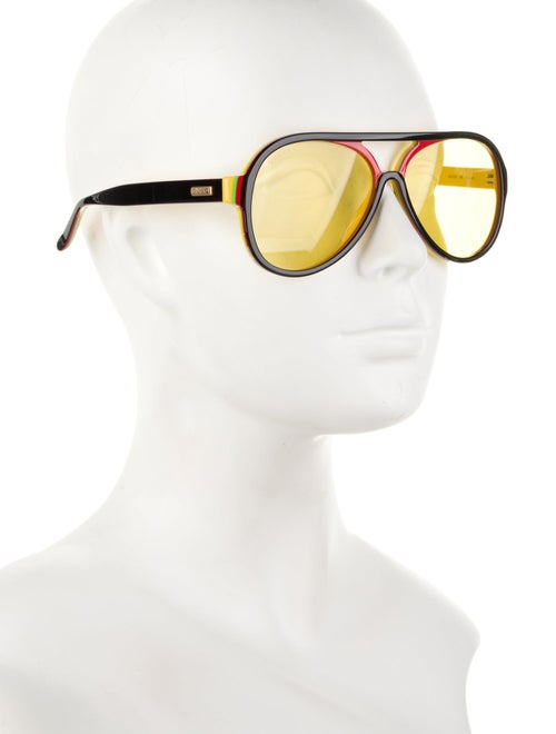 Gucci Oversize Tinted Sunglasses