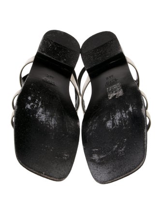 Gucci Leather T-Strap Sandals