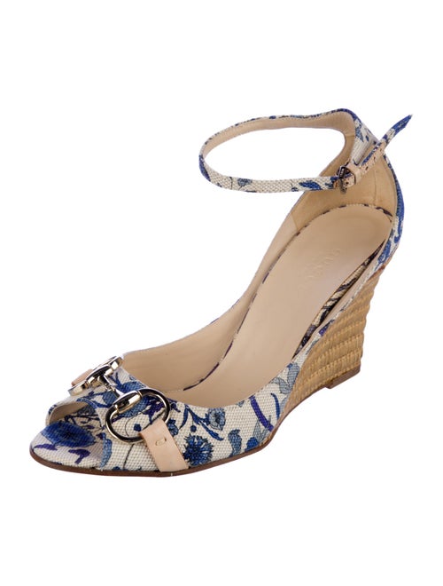 Gucci Canvas Floral Print Slingback Pumps