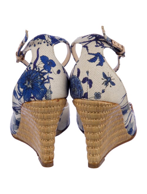 Gucci Canvas Floral Print Slingback Pumps